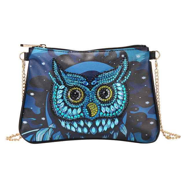 Shoulder bag with an owl