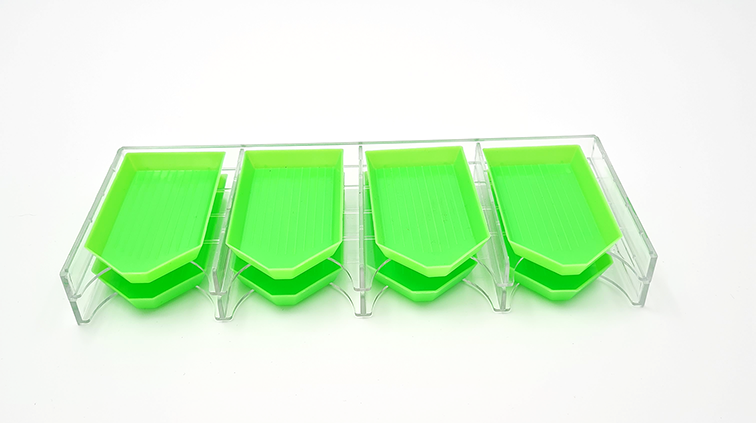 Shaker racks stackable